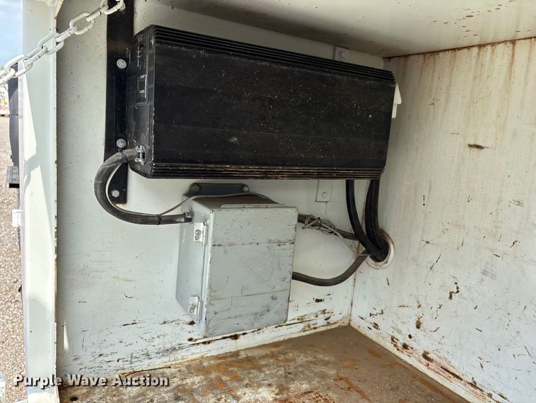 image for item EG9196 2009 International 7500 Crew Cab crane truck