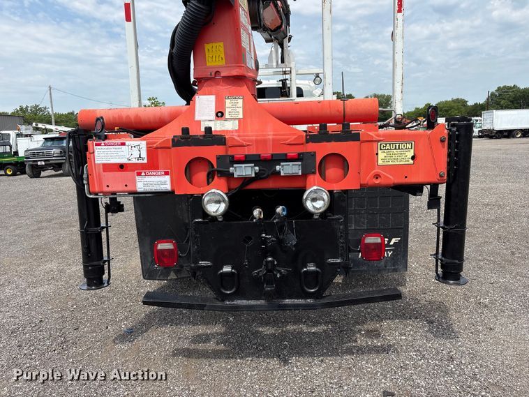 image for item EG9196 2009 International 7500 Crew Cab crane truck