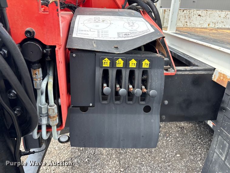 image for item EG9196 2009 International 7500 Crew Cab crane truck