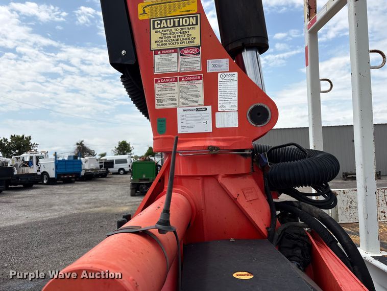 image for item EG9196 2009 International 7500 Crew Cab crane truck