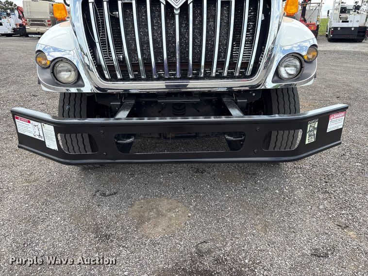 image for item EG9196 2009 International 7500 Crew Cab crane truck