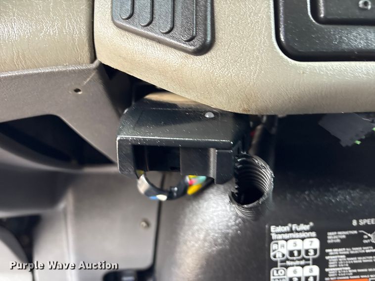 image for item EG9196 2009 International 7500 Crew Cab crane truck