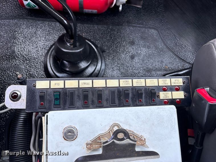 image for item EG9196 2009 International 7500 Crew Cab crane truck