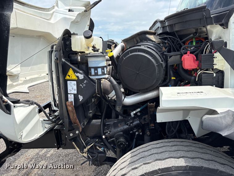 image for item EG9196 2009 International 7500 Crew Cab crane truck