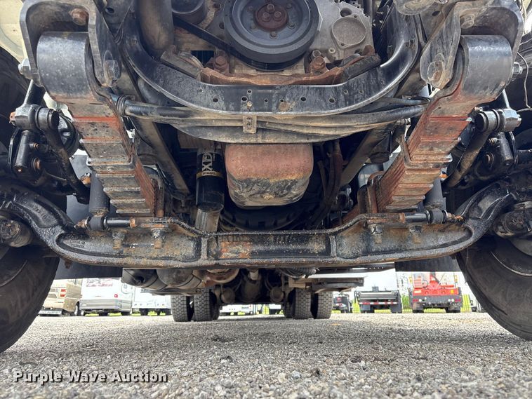 image for item EG9196 2009 International 7500 Crew Cab crane truck