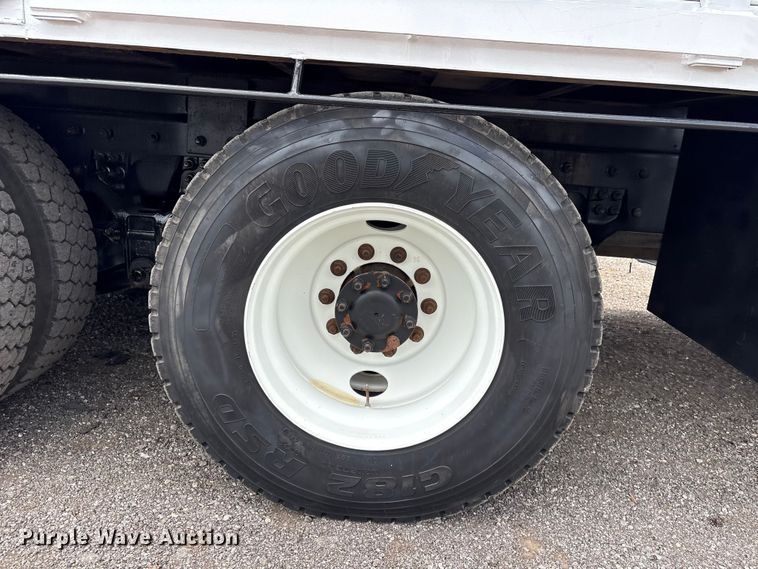 image for item EG9196 2009 International 7500 Crew Cab crane truck