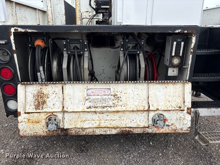 image for item EG9198 2010 Freightliner Business Class M2 Ext. Cab crane truck