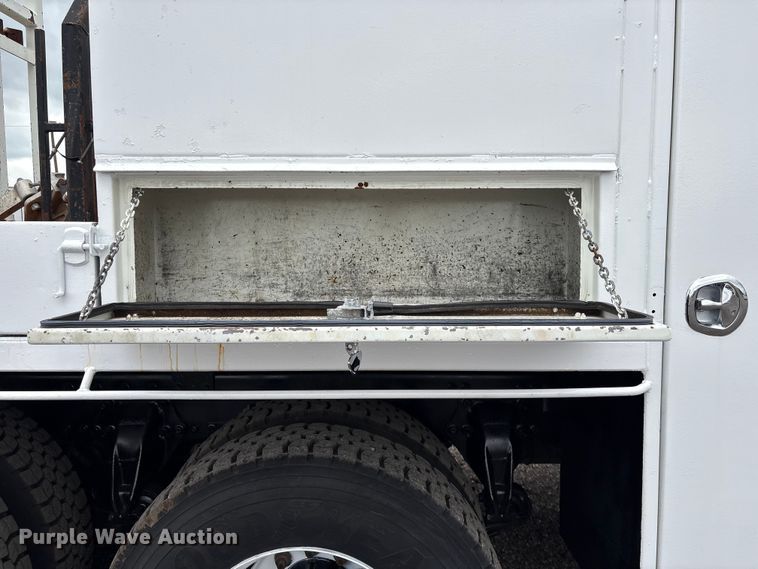 image for item EG9198 2010 Freightliner Business Class M2 Ext. Cab crane truck