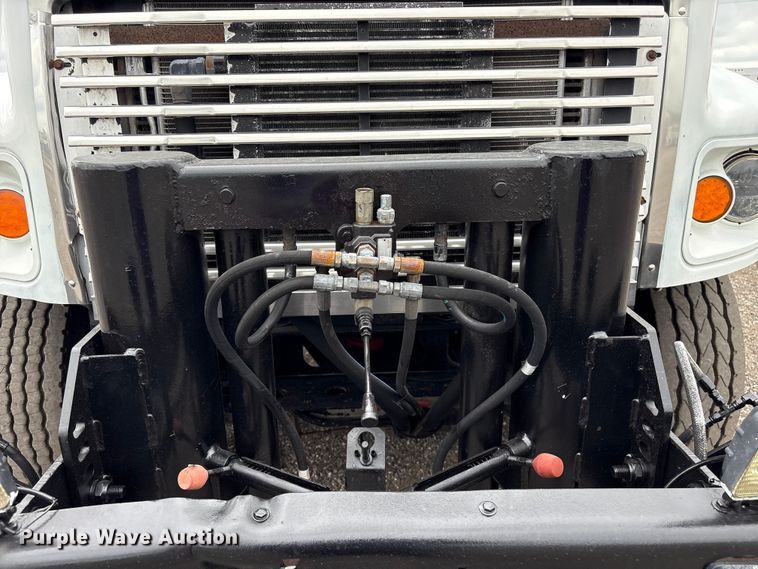 image for item EG9198 2010 Freightliner Business Class M2 Ext. Cab crane truck