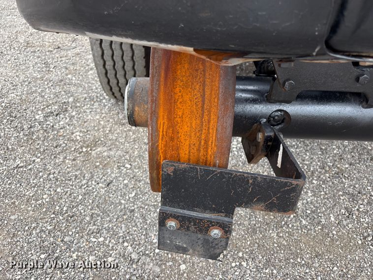 image for item EG9198 2010 Freightliner Business Class M2 Ext. Cab crane truck