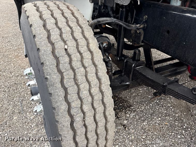 image for item EG9198 2010 Freightliner Business Class M2 Ext. Cab crane truck