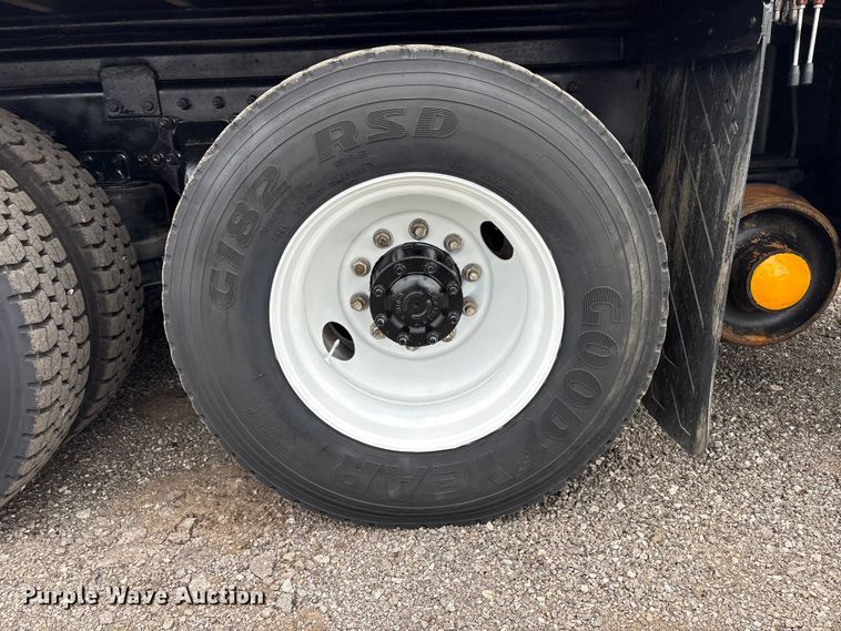 image for item EG9198 2010 Freightliner Business Class M2 Ext. Cab crane truck