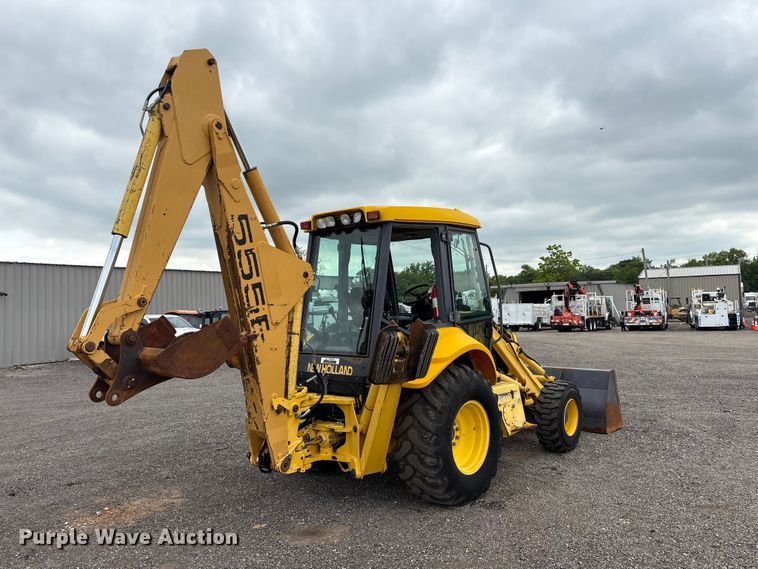 image for item EG9202 2002 New Holland LB75B backhoe