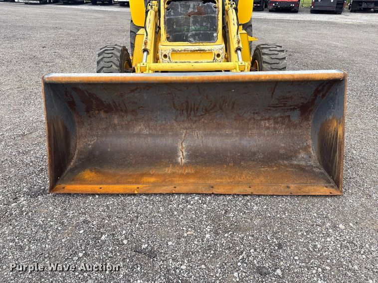 image for item EG9202 2002 New Holland LB75B backhoe