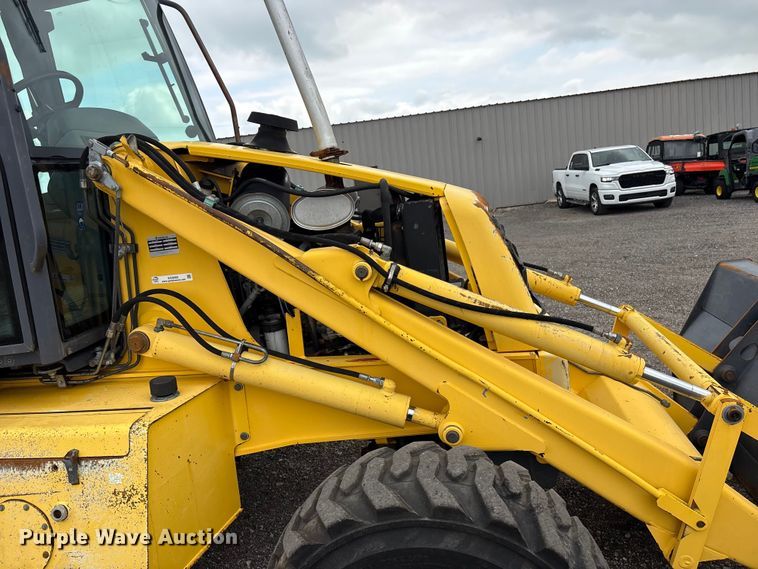 image for item EG9202 2002 New Holland LB75B backhoe