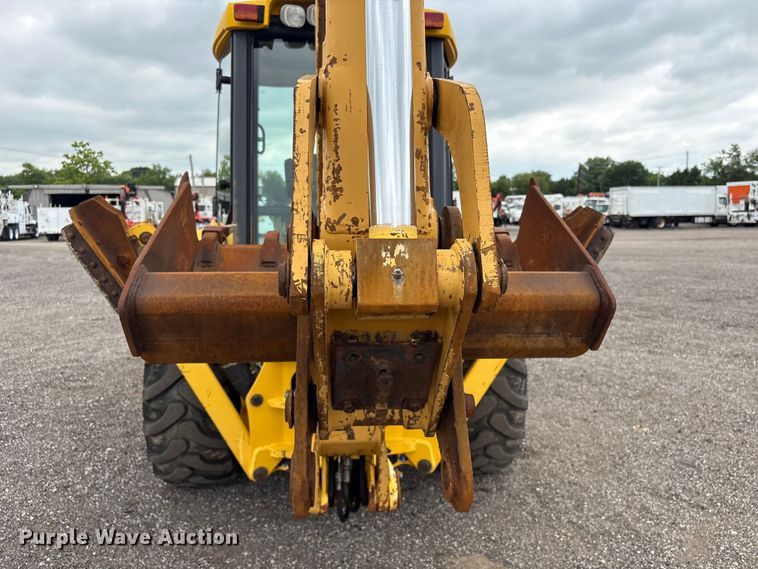 image for item EG9202 2002 New Holland LB75B backhoe