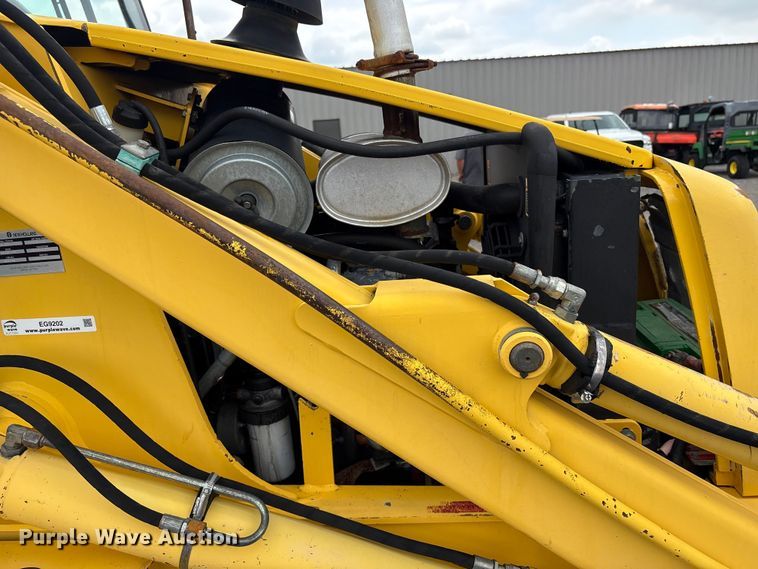 image for item EG9202 2002 New Holland LB75B backhoe