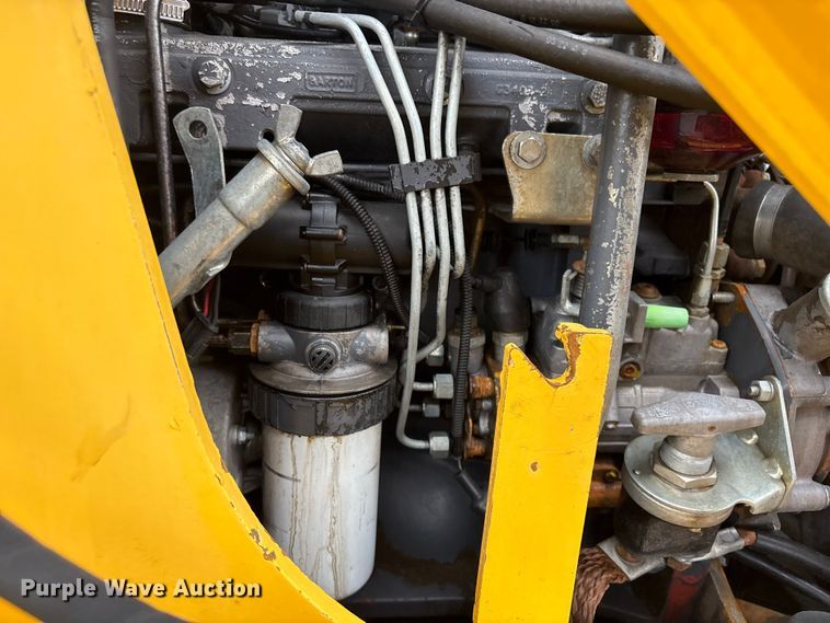 image for item EG9202 2002 New Holland LB75B backhoe
