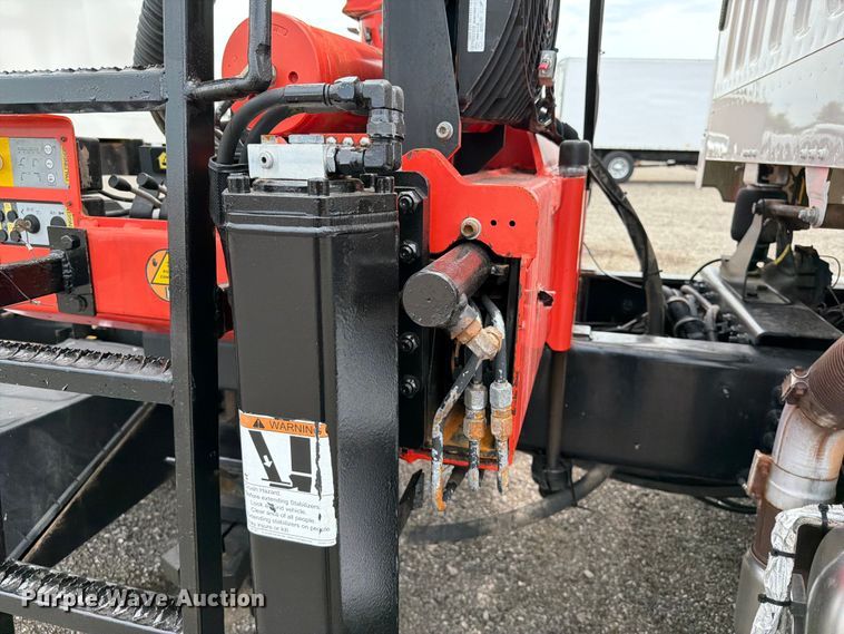 image for item EG9228 2015 Freightliner 108SD grapple truck