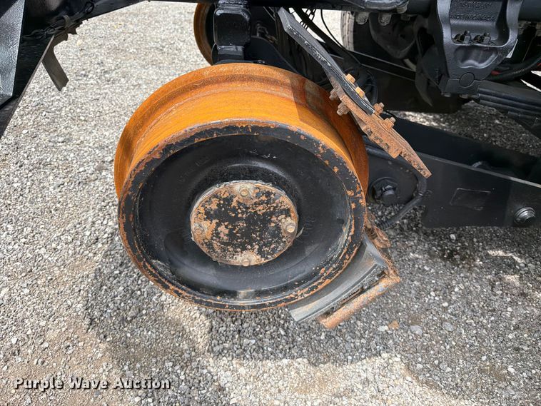 image for item EG9228 2015 Freightliner 108SD grapple truck