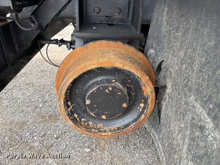 image for item EG9228 2015 Freightliner 108SD grapple truck