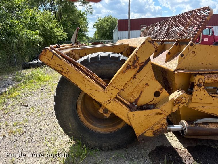 image for item EI5894 1999 Reynolds 14C scraper