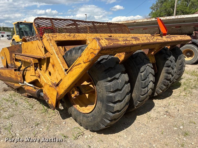 image for item EI5894 1999 Reynolds 14C scraper