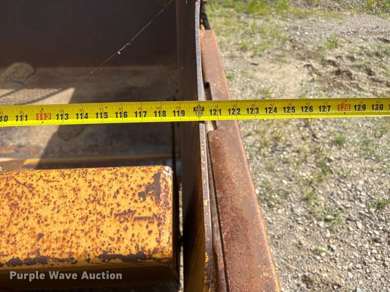 image for item EI5894 1999 Reynolds 14C scraper