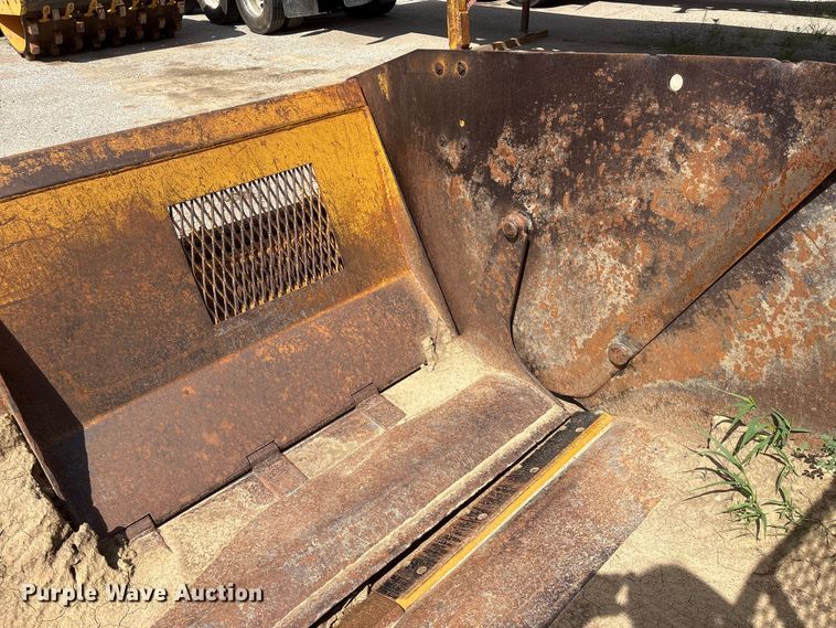 image for item EI5894 1999 Reynolds 14C scraper