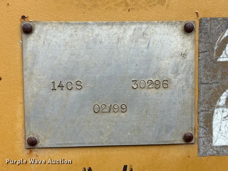 image for item EI5894 1999 Reynolds 14C scraper