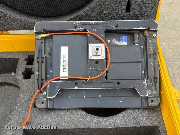 image for item EI5896 Trimble GPS base station