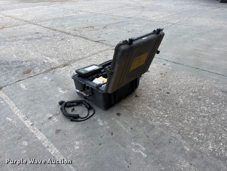 image for item EI5897 Trimble GCS900 dozer grade control system