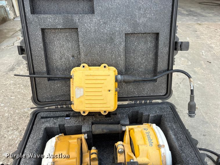 image for item EI5897 Trimble GCS900 dozer grade control system