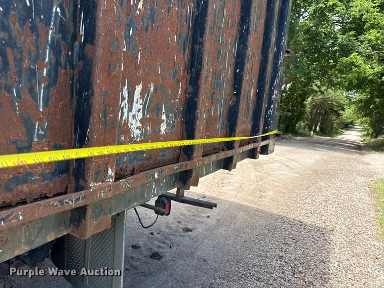 image for item EN0425 2000 Sterling LT7501 grapple truck