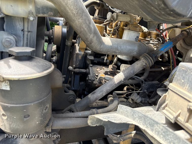 image for item EN0425 2000 Sterling LT7501 grapple truck