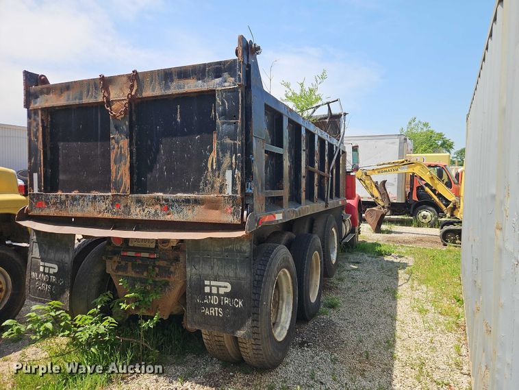 image for item EO7358 1979 Kenworth W900 dump truck