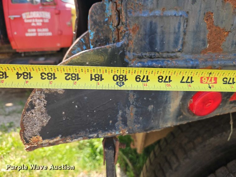 image for item EO7358 1979 Kenworth W900 dump truck