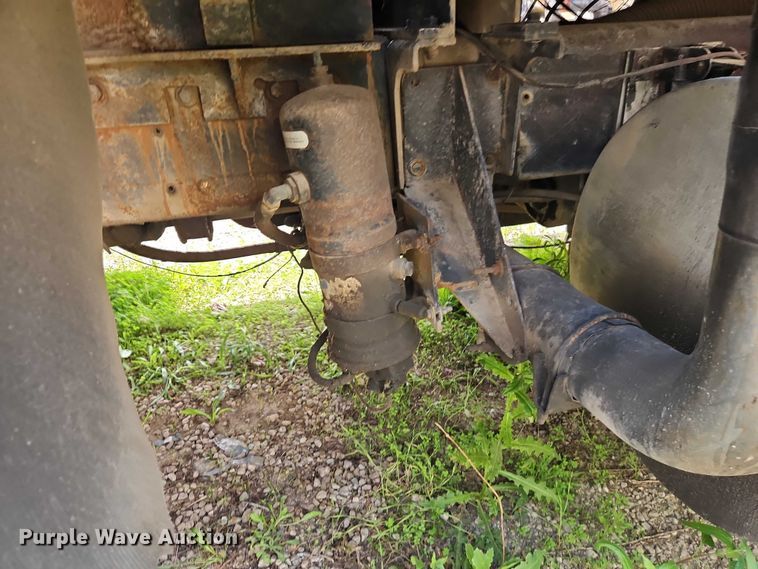 image for item EO7358 1979 Kenworth W900 dump truck