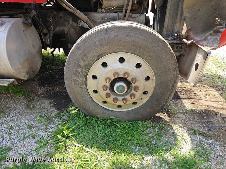 image for item EO7358 1979 Kenworth W900 dump truck