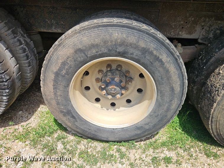 image for item EO7358 1979 Kenworth W900 dump truck