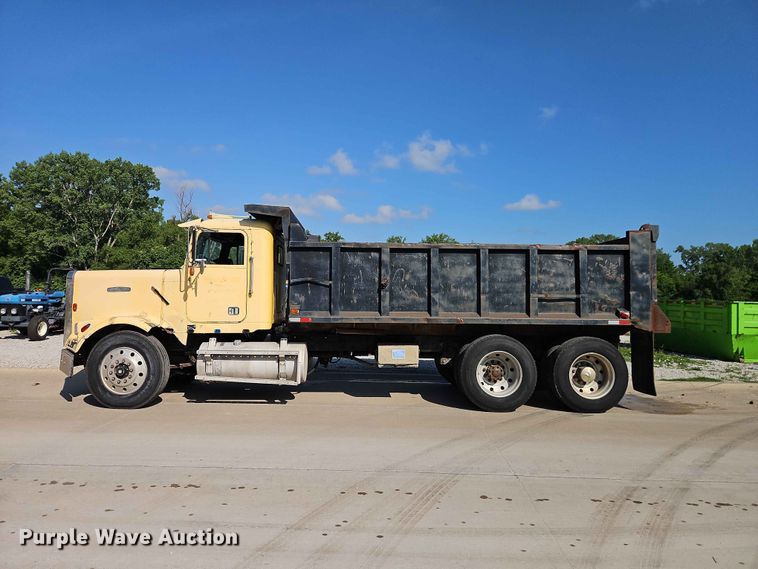image for item EO7433 1987 Freightliner FLC dump truck