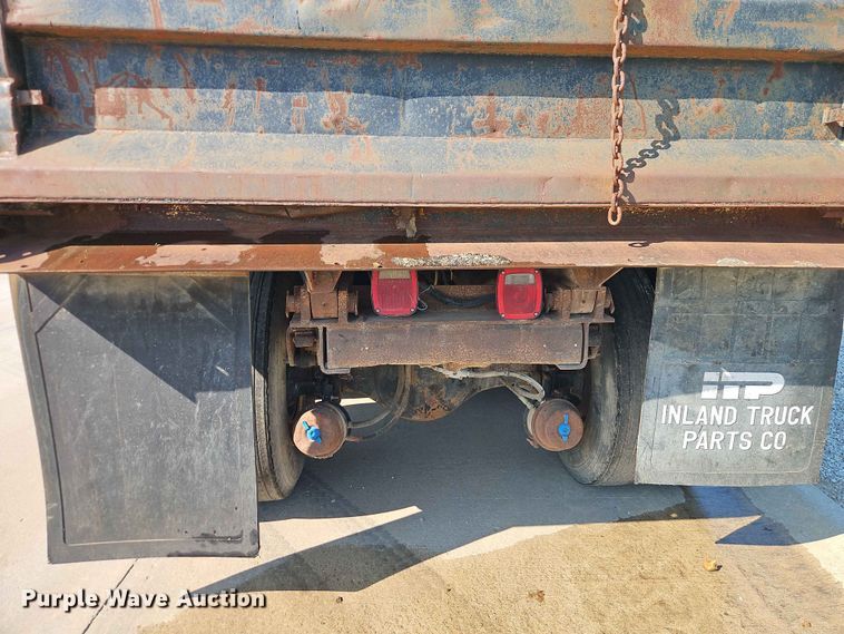 image for item EO7433 1987 Freightliner FLC dump truck