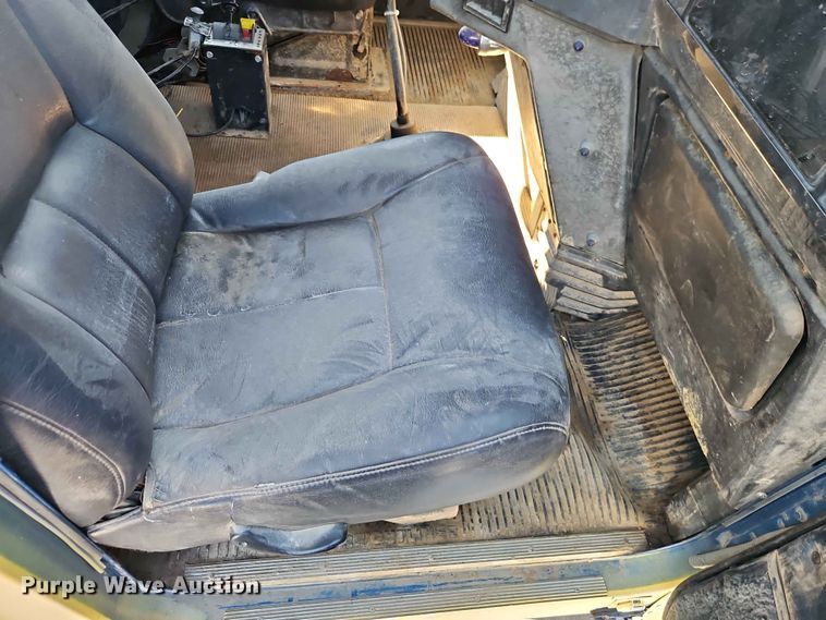 image for item EO7433 1987 Freightliner FLC dump truck