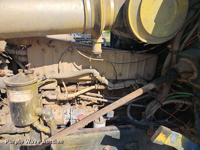 image for item EO7433 1987 Freightliner FLC dump truck