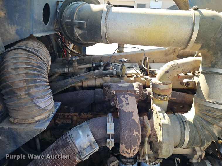 image for item EO7433 1987 Freightliner FLC dump truck