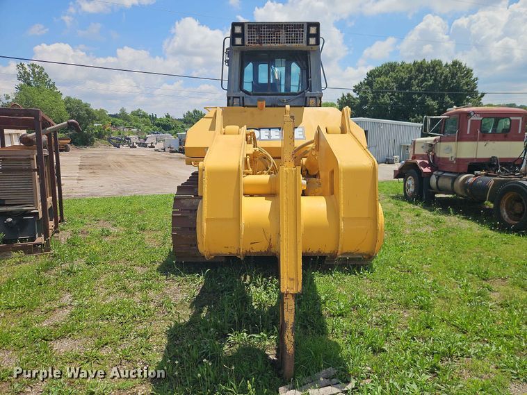 image for item EO7440 2002 John Deere 1050C dozer