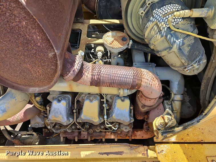 image for item EO7440 2002 John Deere 1050C dozer