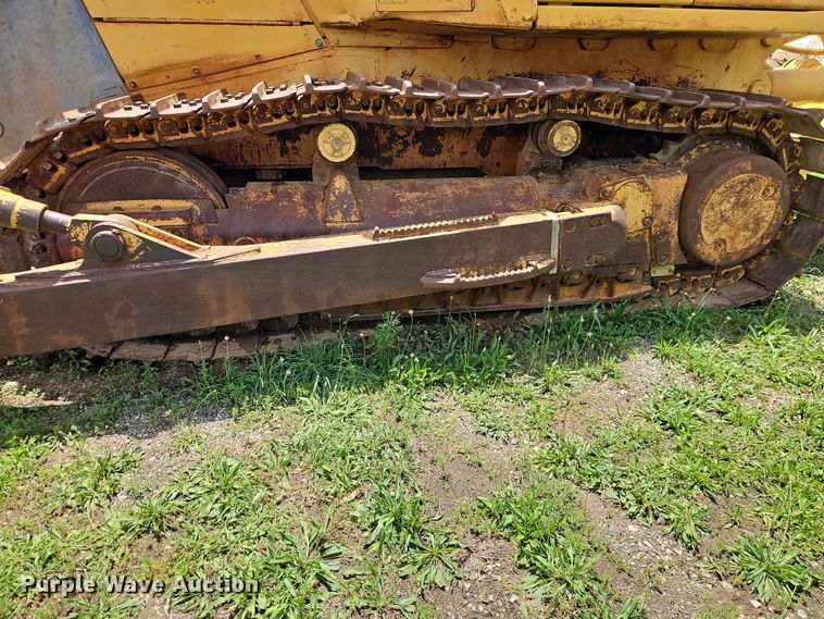 image for item EO7440 2002 John Deere 1050C dozer