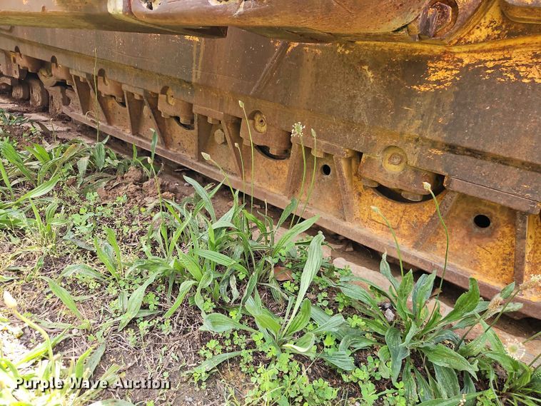 image for item EO7440 2002 John Deere 1050C dozer