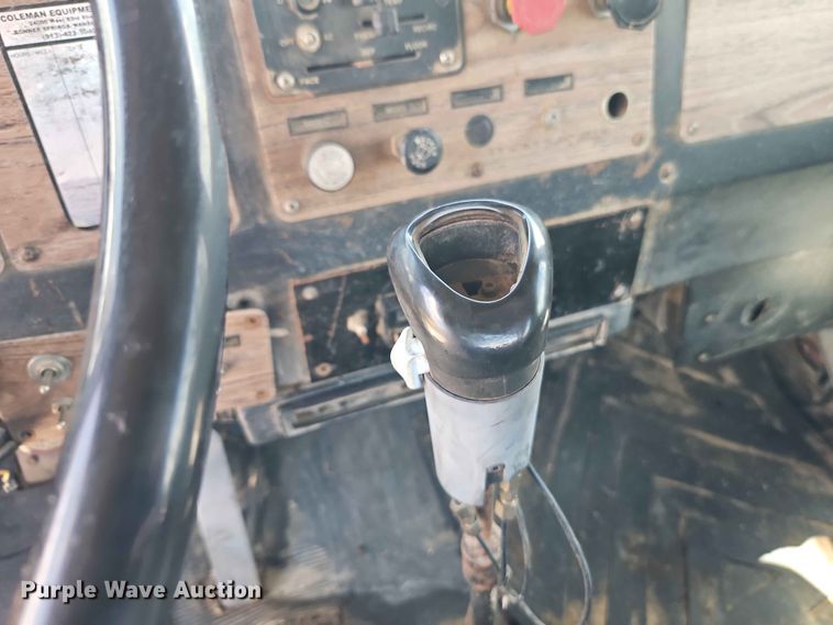 image for item EO7441 1986 Autocar DK semi truck